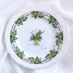 【受注制作】すずらんバスケット ティーセット(カップ＆ソーサー1点、プレート1点)　鈴蘭　スズラン　小花柄　すずらん花籠 2枚目の画像