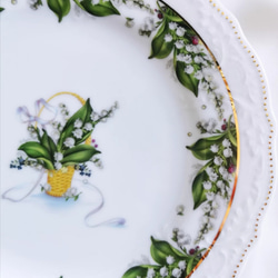 【受注制作】すずらんバスケット ティーセット(カップ＆ソーサー1点、プレート1点)　鈴蘭　スズラン　小花柄　すずらん花籠 3枚目の画像