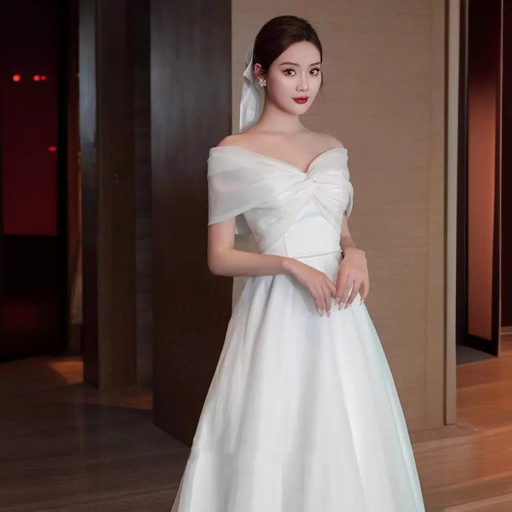 オフショルダー 白黒 ウェディングドレス シンプル 韓国風 結婚式 花嫁 パーティー 演奏会 二次会 前撮り HL264