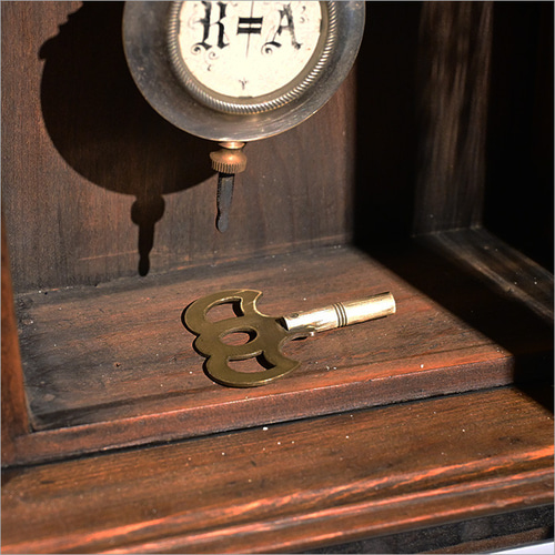 精工舎　黒柿　柱時計　古時計　振り子　ゼンマイ　ユンハンス　アンティーク　レトロ ユンハンス社製 黒柿材 アンティーク 振り子時計 ぜんまい時計