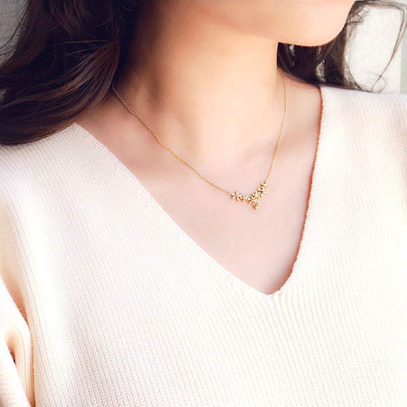 『風に舞う花』 トルマリンとフラワー　ネックレス　ゴールド　sv925 ネコポス送料無料 11枚目の画像