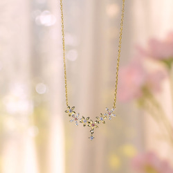 『風に舞う花』 トルマリンとフラワー　ネックレス　ゴールド　sv925 ネコポス送料無料 2枚目の画像