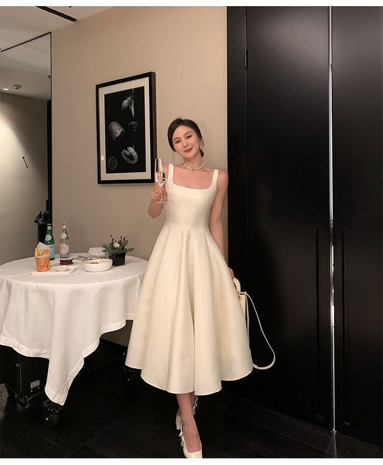 ノースリーブ 赤 白 黒 サテン ウェディングドレス シンプル 結婚式 パーティー 演奏会 二次会 前撮り HL274