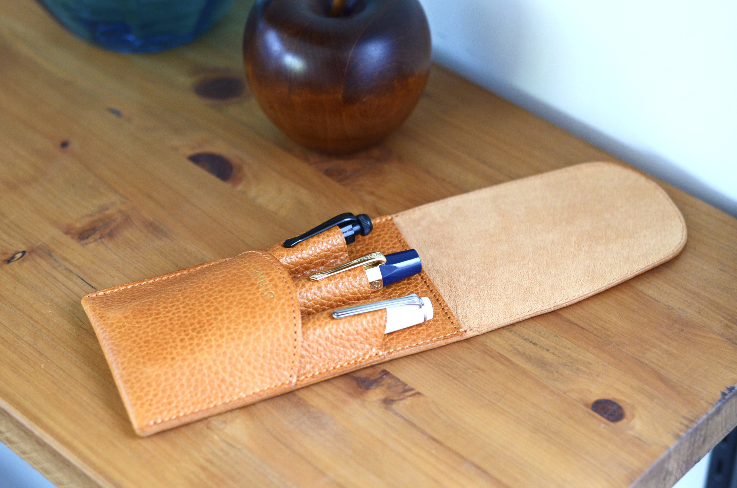 三本筆入れ 橙【3本差レザーペンホルダー 】