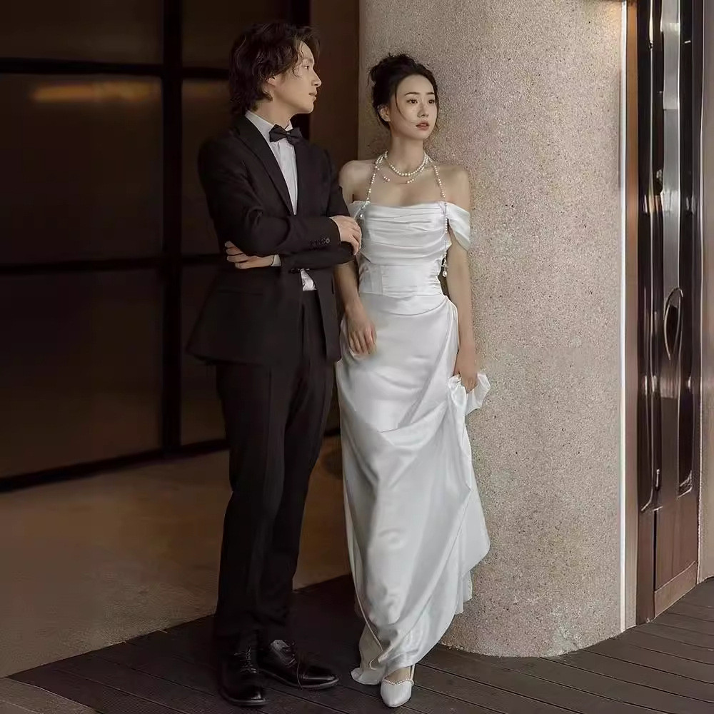 オフショルダー 白 黒 サテン ウェディングドレス 韓国風 結婚式 花嫁 パーティー 演奏会 二次会 前撮り HL282