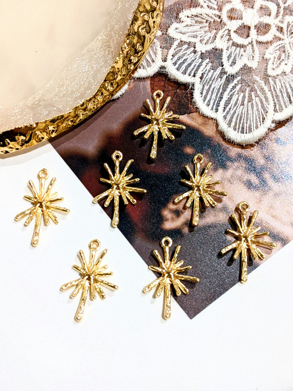 メタルチャーム 雪の結晶 6個 雪 パーツ チャーム スノーフレーク 3枚目の画像