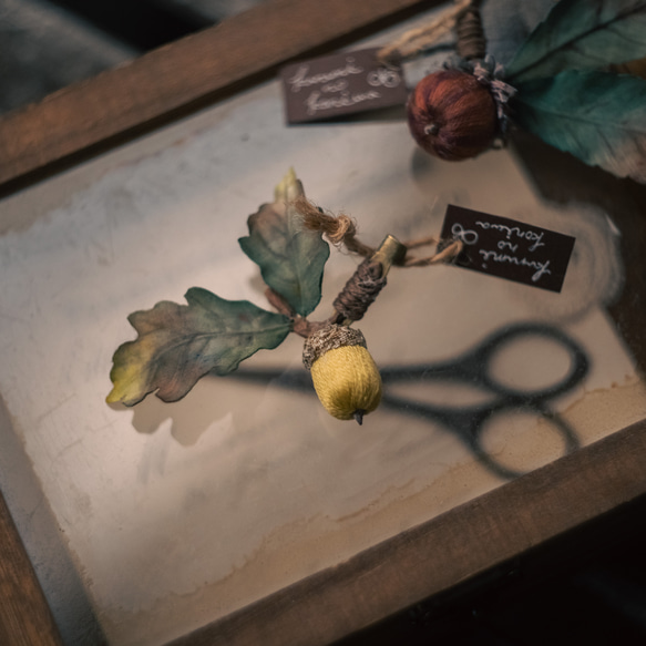 刺繍糸 の どんぐり ブローチ　オーク 　緑色 8枚目の画像