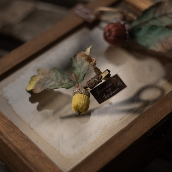 刺繍糸 の どんぐり ブローチ　オーク 　緑色 10枚目の画像