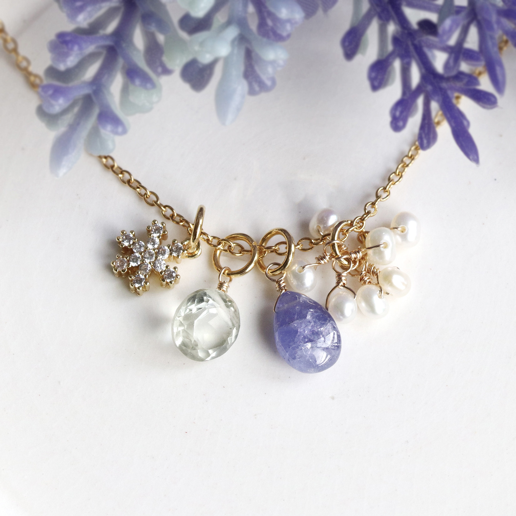 天然石チャーム4点セットネックレス｜タンザナイト／グリーンアメジスト／淡水パール／雪の結晶CZ｜アレルギー対応