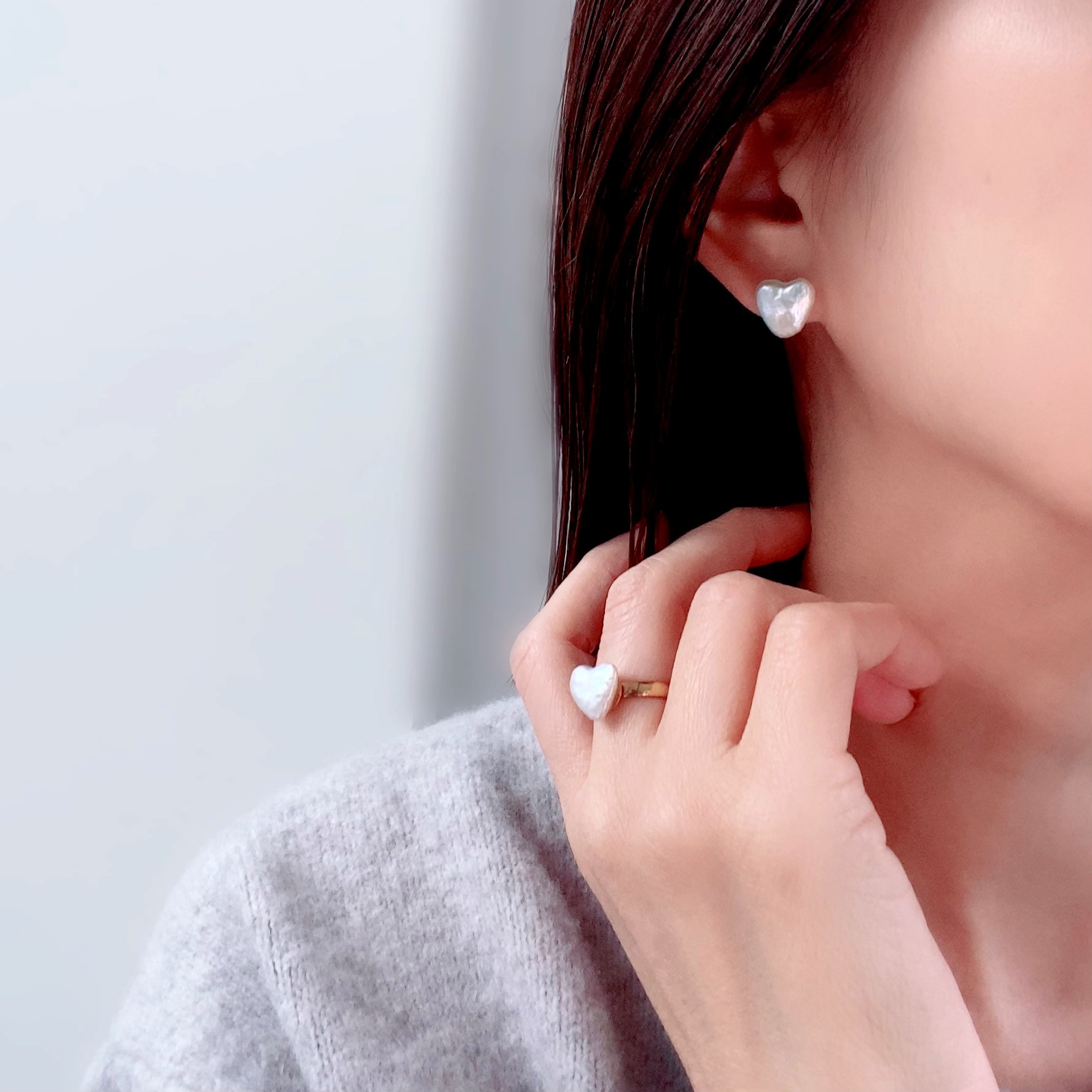 【2点セット】歪なハートの淡水パールのピアス/イヤリング＆指輪　リング　サージカルステンレス