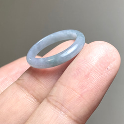 L14-201 氷糯種 超薄ラベンダー・ブルー 10.5号 グアテマラ産 A貨 本翡翠 くりぬき リング 7枚目の画像