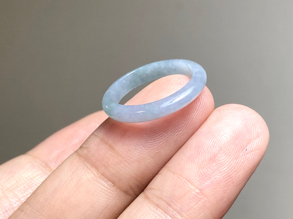 L14-201 氷糯種 超薄ラベンダー・ブルー 10.5号 グアテマラ産 A貨 本翡翠 くりぬき リング 6枚目の画像