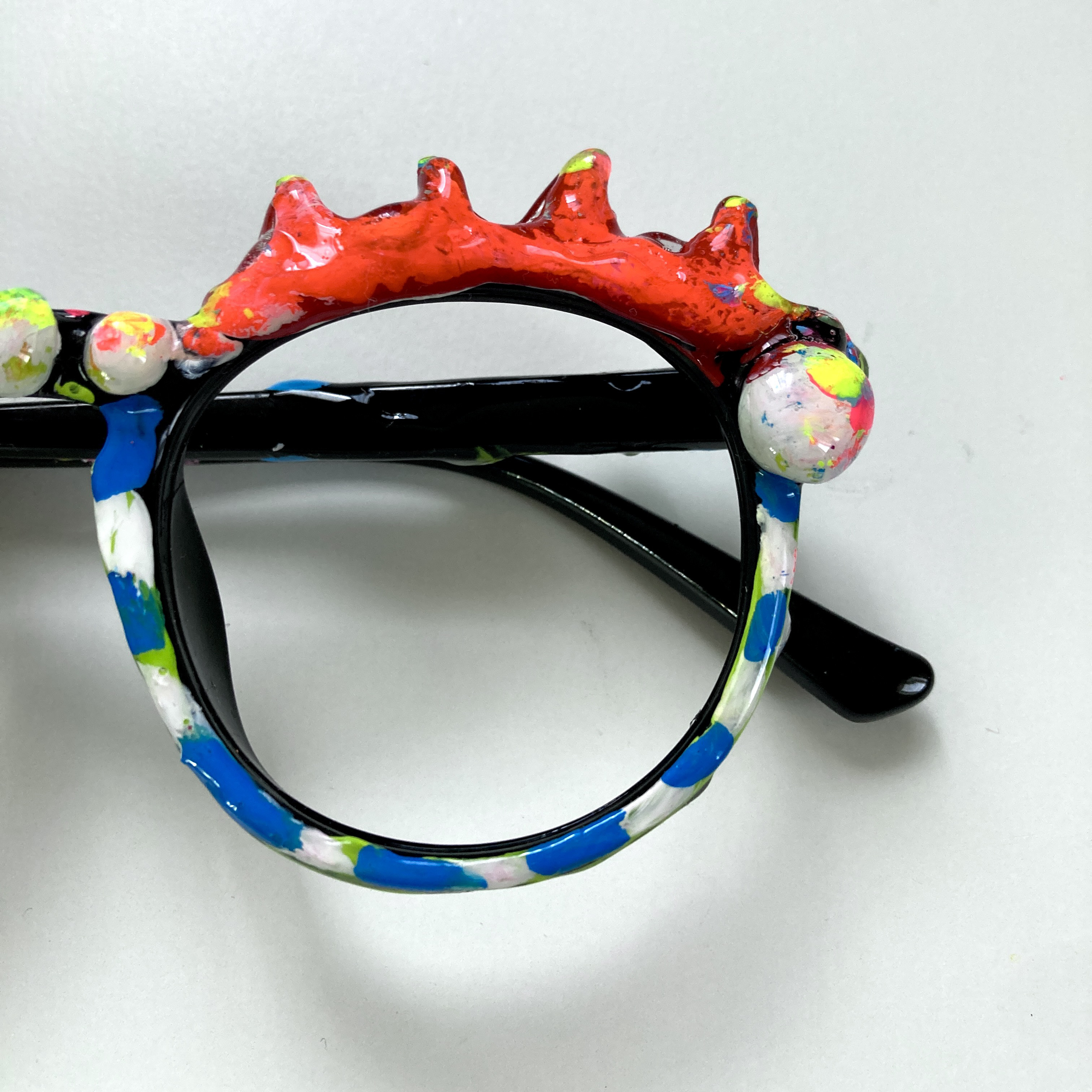 メラメラなメガネ