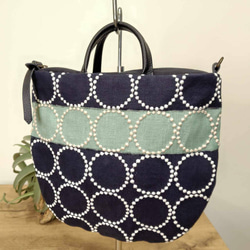 ミナペルホネン /2025タンバリンネイビー×白/がま口ポケット付きMS