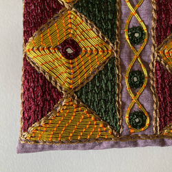 アフガニスタン女性が作った刺繍ポーチ ＜手作り＆フェアトレード＞ by Anisa〈国内配送無料〉 5枚目の画像