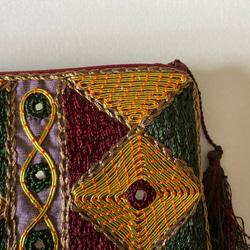 アフガニスタン女性が作った刺繍ポーチ ＜手作り＆フェアトレード＞ by Anisa〈国内配送無料〉 4枚目の画像