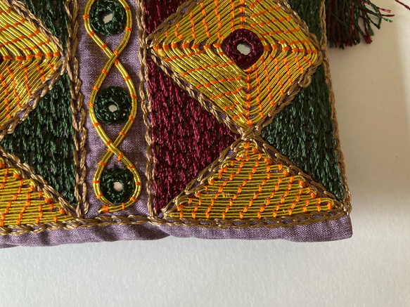 アフガニスタン女性が作った刺繍ポーチ ＜手作り＆フェアトレード＞ by Anisa〈国内配送無料〉 6枚目の画像