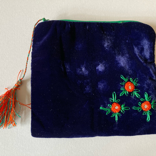 アフガニスタン女性が作った刺繍ポーチ ＜手作り＆フェアトレード＞ by