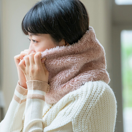 ハンドメイドスタイ　ネックウォーマー　きょん様 芍薬染め Organic Cotton Fur ふわふわネックウォーマー【Bigサイズ