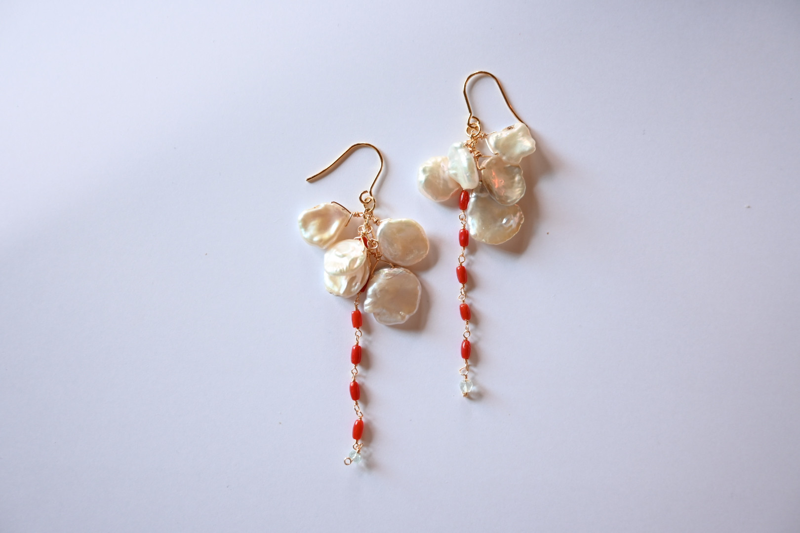 SAGARIBANA ケシパールx珊瑚　ピアス／イヤリング　ウェディング　お呼ばれ　一点もの