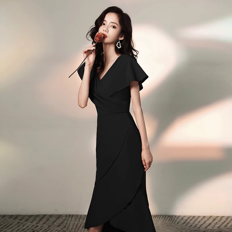 Vネック 黒 赤 マーメイドドレス シンプル 韓国風 結婚式 花嫁 パーティー 演奏会 二次会 前撮り HL285