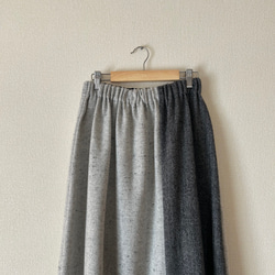 異素材ミックスのスカート　ライトグレー 3枚目の画像
