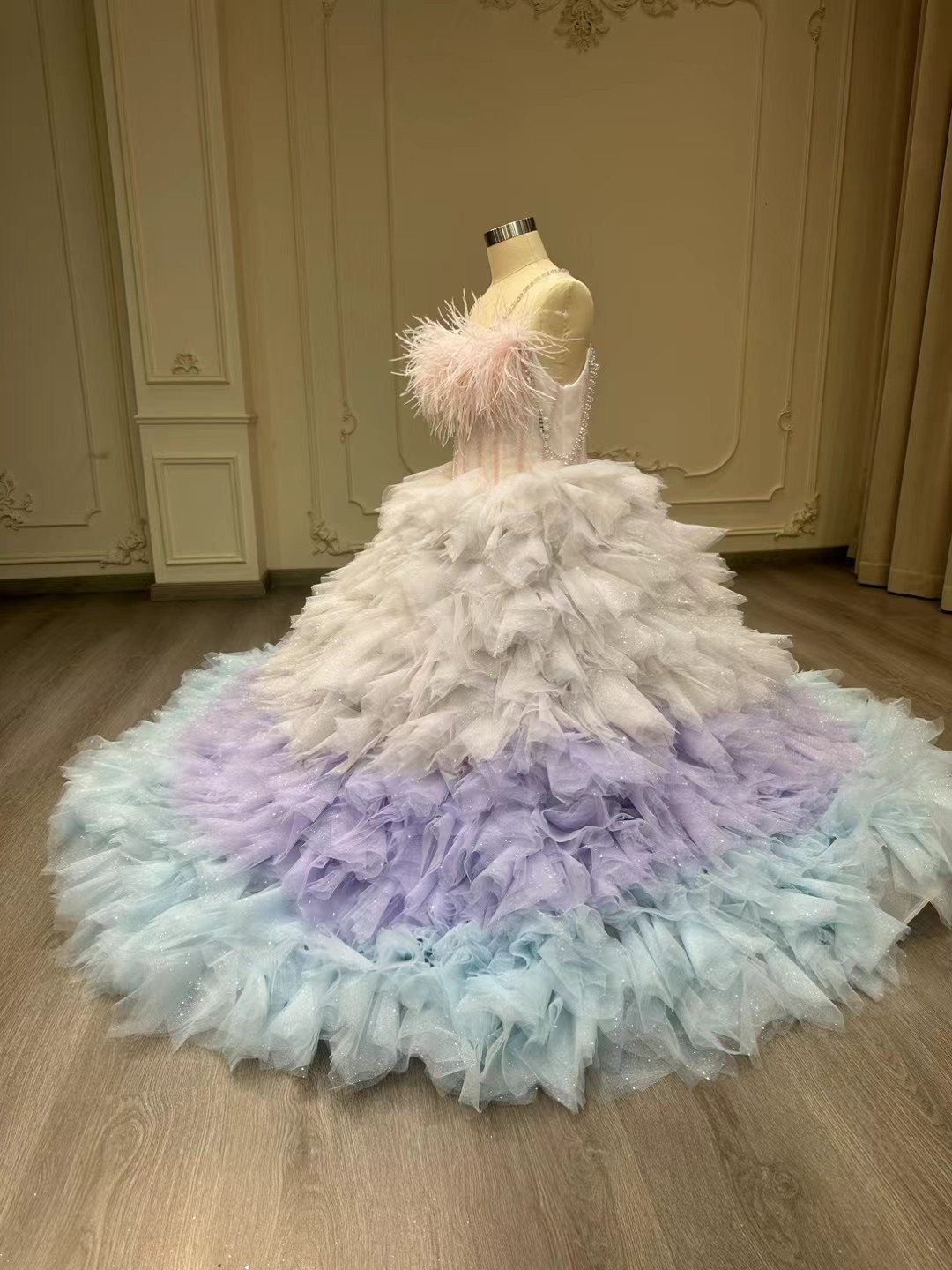 可愛いカラードレス　子供用　ふんわりチュール　ピンク/紫/ブルー　イベント　グラデーショ編み上げ祭り　オーダーメイド可能