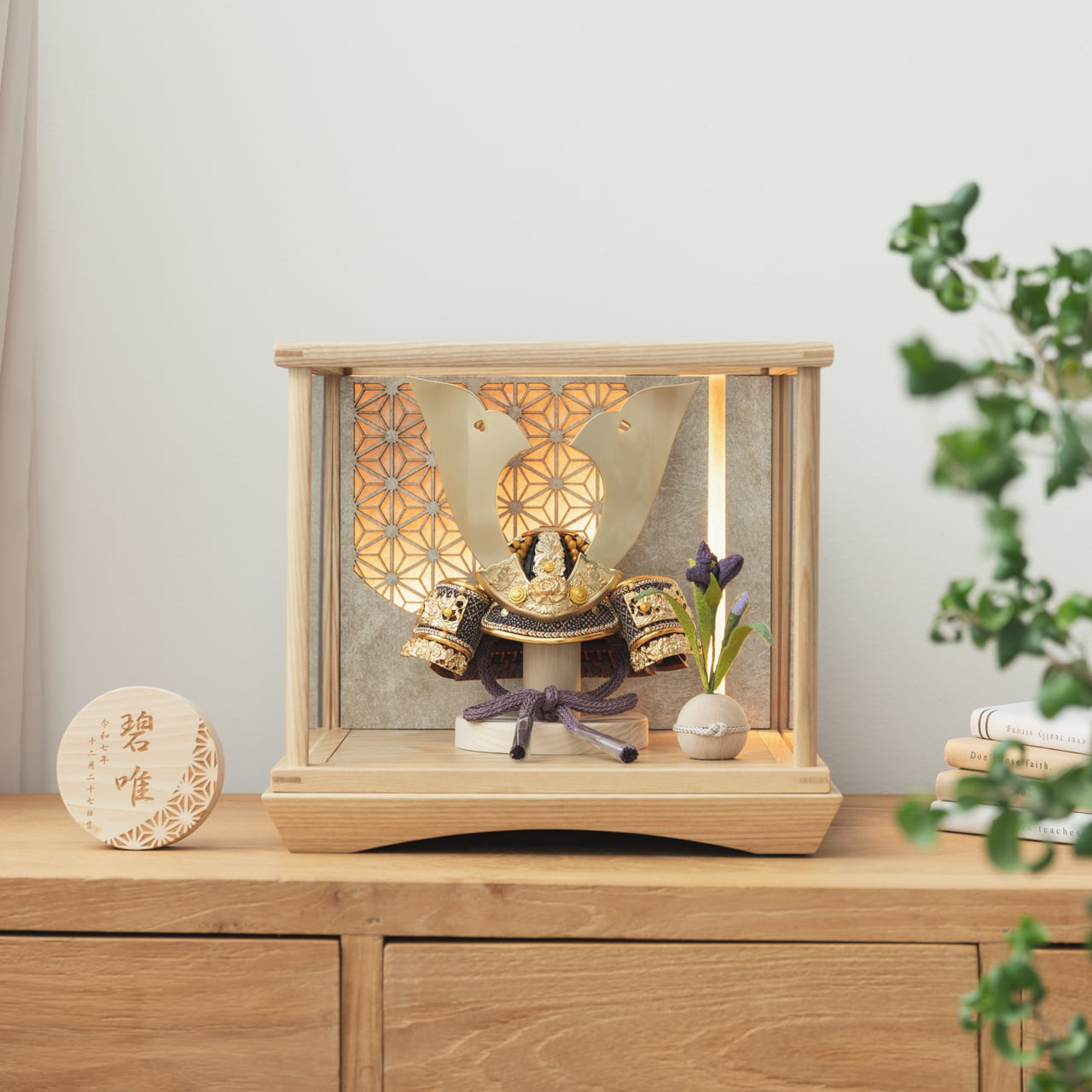 KOTO×悠雅コラボ兜（5COGB-0292）金大鍬｜コンパクトな五月人形｜節句兜｜コンパクト｜おしゃれ｜インテリア