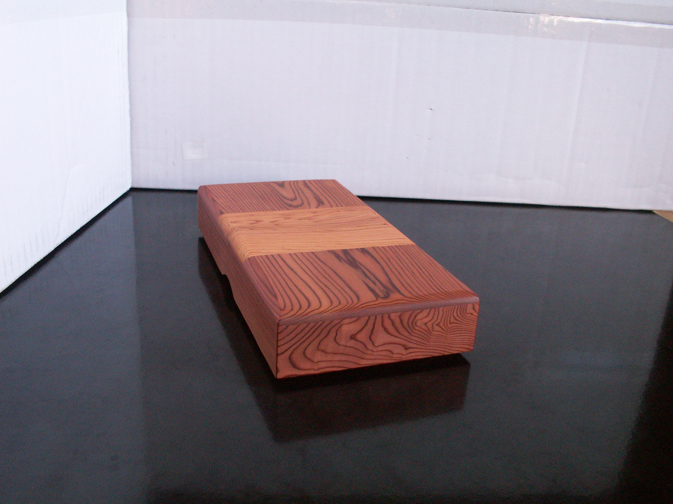 ●Newデザイン　屋久杉　無垢　寄木風大きな筆箱　ペンケース　宝くじ箱　小物入れ　木製　K474