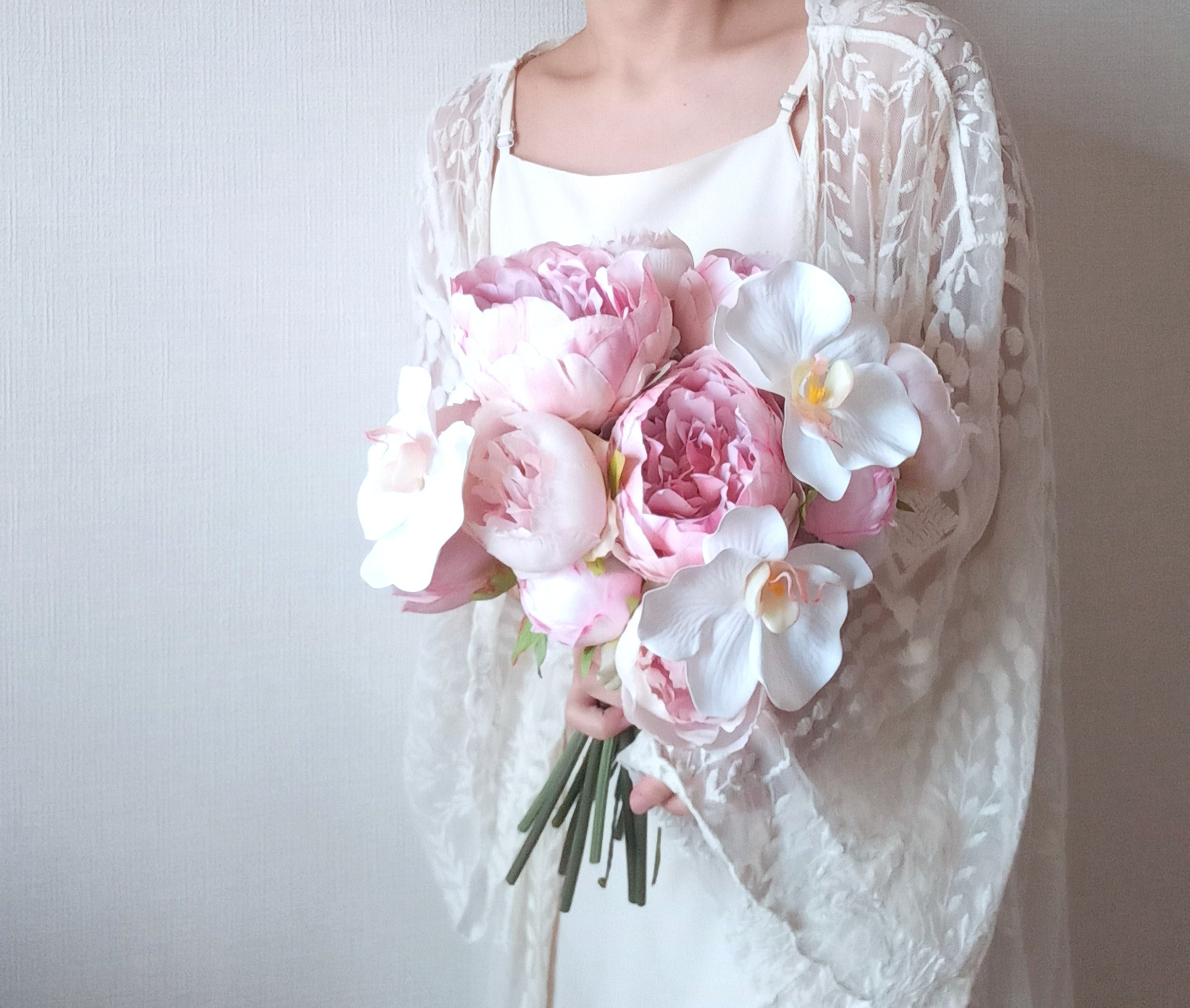 【ホワイト×ピンク】ピオニー　芍薬　胡蝶蘭　ウェディングブーケ　アーティフィシャルフラワー　ブーケ　結婚式　造花ブーケ