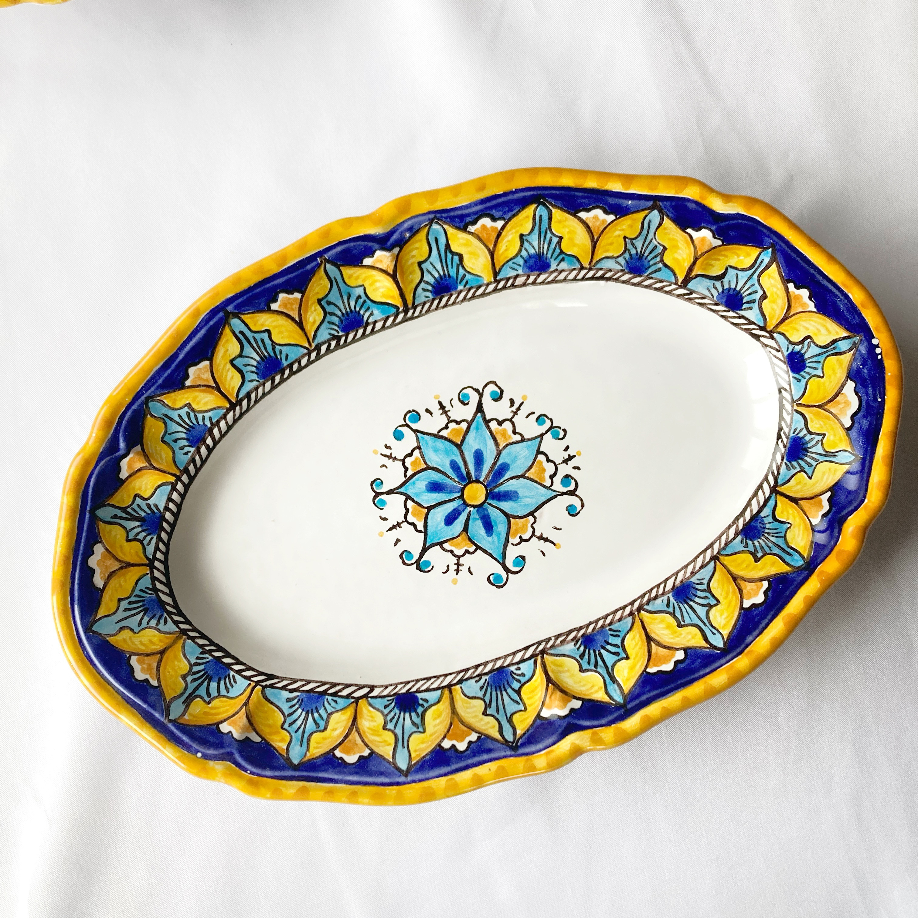 オーバル皿 centrale マヨリカ焼き イタリア陶器 OVL074