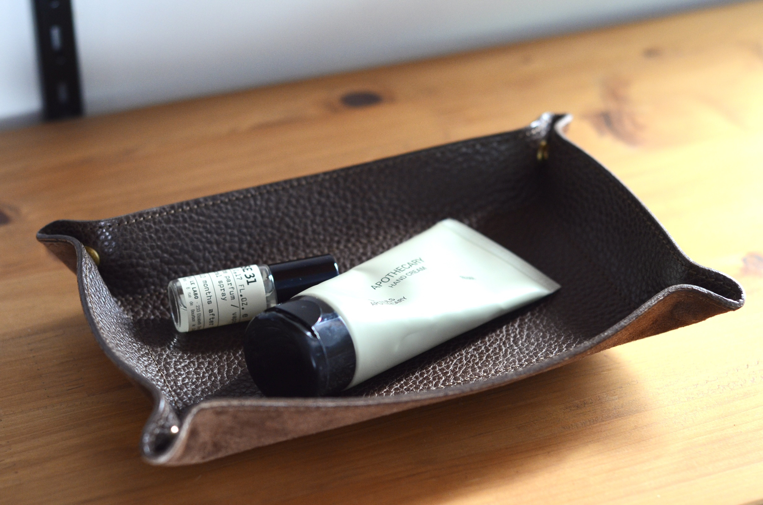 旅お盆 長方形広幅 焦茶【トラベルレザートレー ワイド】