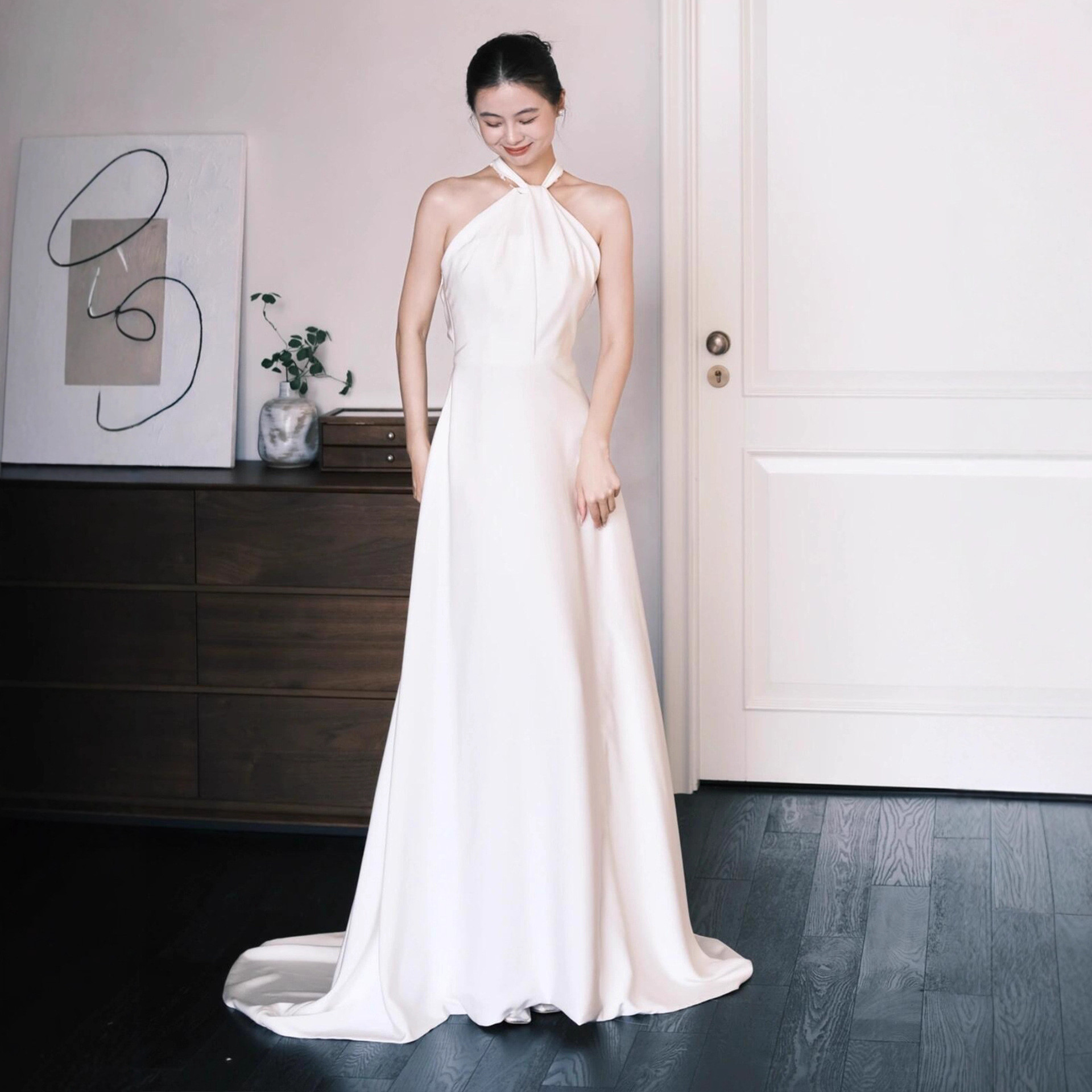 ノースリーブ 白黒 裾引き ウェディングドレス シンプル 韓国風 結婚式 パーティー 演奏会 二次会 前撮り HL302