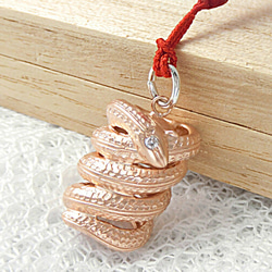 K18：ピルケースペンダント（薬の保全のため内部に硬質ガラス容器付