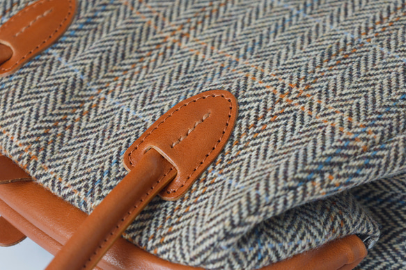 羊毛皮革拼接扣環包 | 秋冬兩用手提包 | 可手提或肩背 第8張的照片