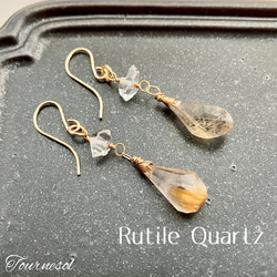 送料無料】 人気♡ 天然石 希少 スフェーン 痛くないイヤリング