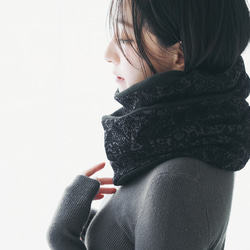 珍しい！ウィリアムモリスフロッキー加工の「いちご泥棒」メルトン フリース リバーシブル スヌード:グレーブラック 16枚目の画像