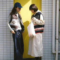 2色 レイヤードに着回し抜群！ウール100%北欧風編みベスト ポケット付き【秋冬春】ネイビー系・ブラウン系 13枚目の画像