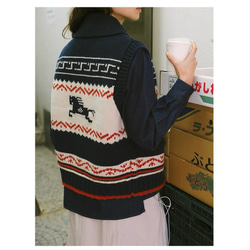 2色 レイヤードに着回し抜群！ウール100%北欧風編みベスト ポケット付き【秋冬春】ネイビー系・ブラウン系 6枚目の画像