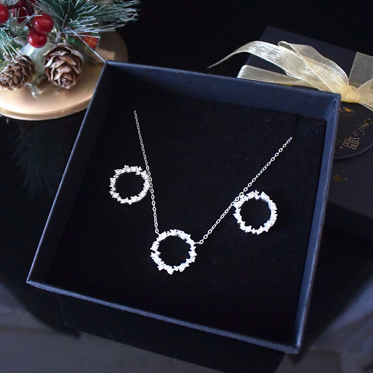 Silver925 キュービックジルコニアのリースネックレス＆ピアスセット シルバー