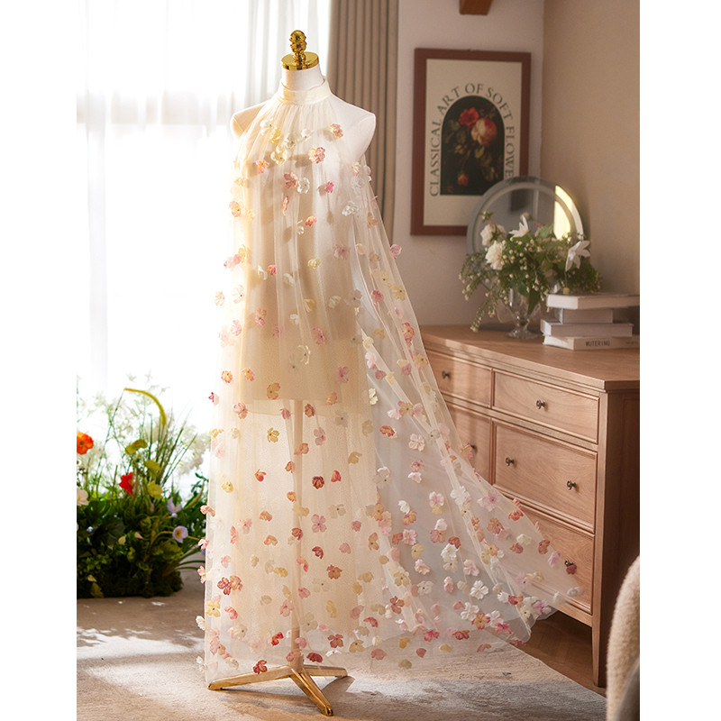 綺麗 薄ピンク チュール 花 ウェディングドレス 高級感 結婚式 花嫁 演奏会 二次会 前撮り 披露宴 09050