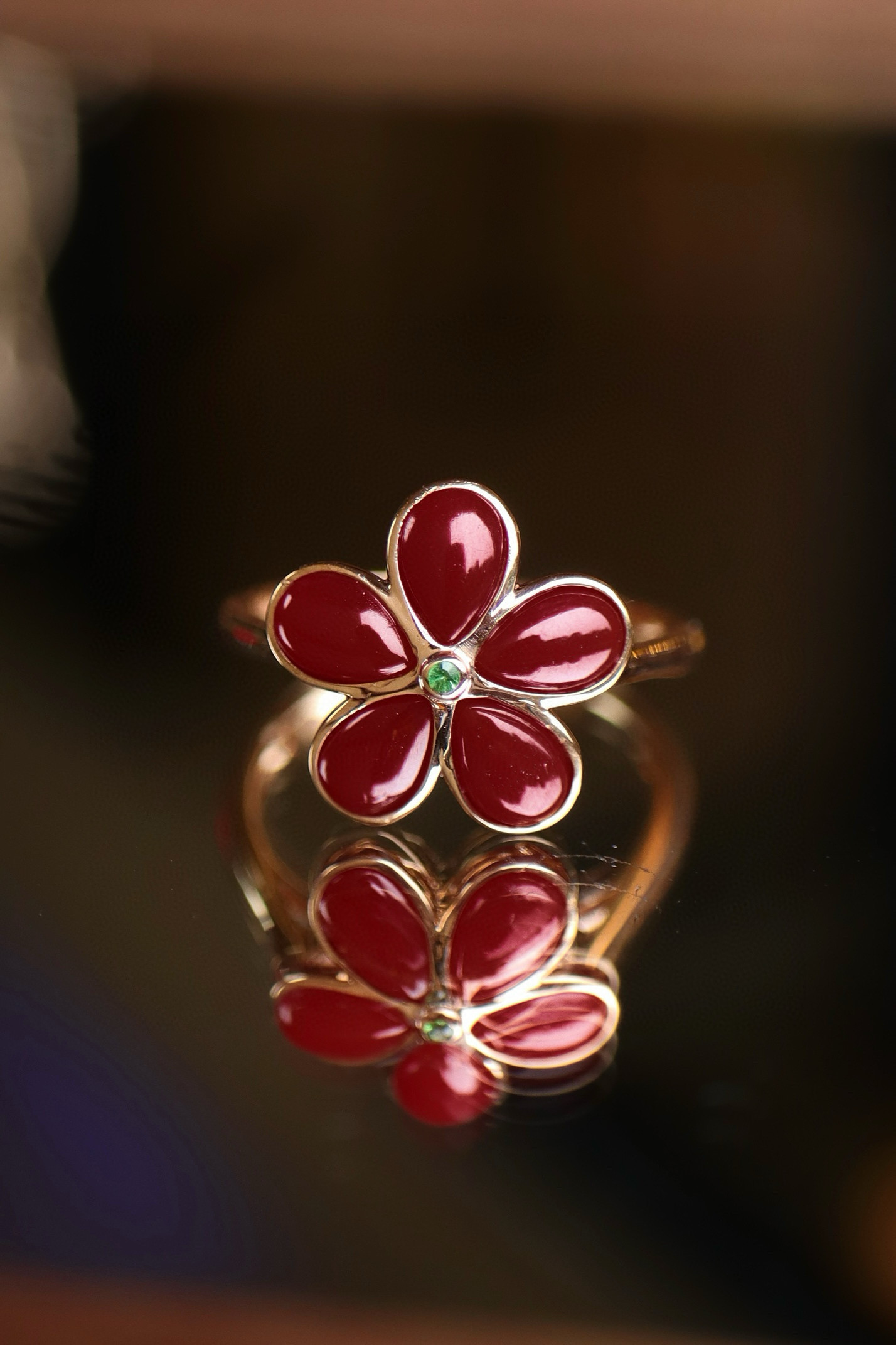 「幸運」 K18ピンクゴールド　天然血赤サンゴ 珊瑚  情熱　3月誕生石　リング
