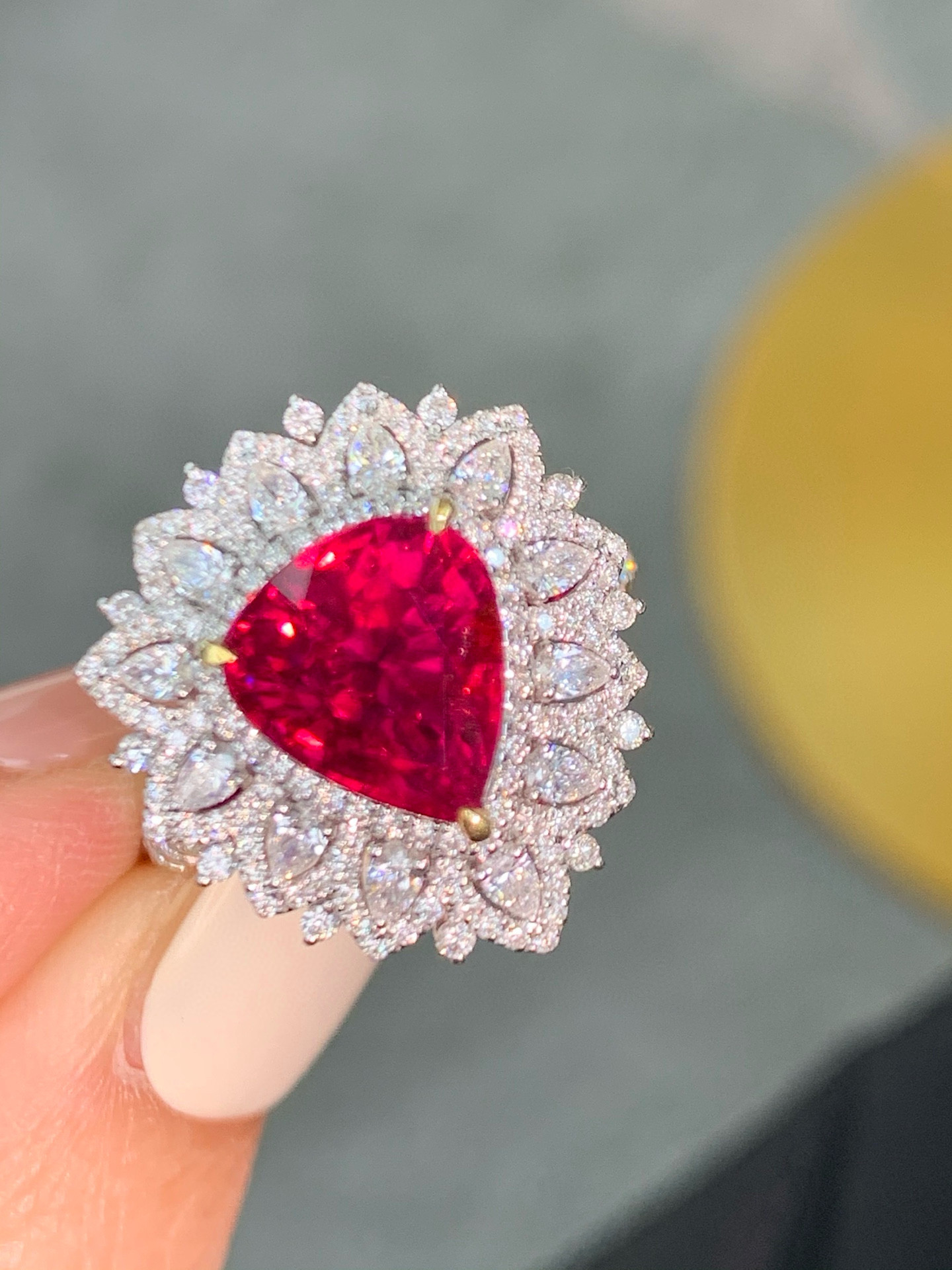 「ベリーの果実」 K18 天然4.14ctルベライトトルマリン　天然ダイヤモンド　上品 10月誕生石リング　ペンダント