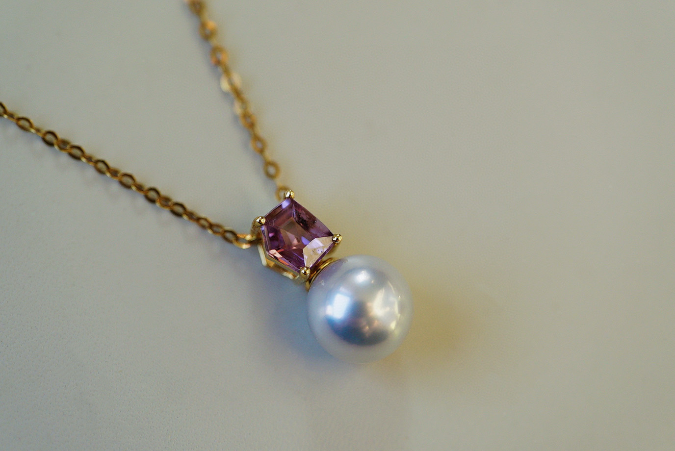 「定番」K18 天然真珠　健康・無垢・長寿・富・純潔・円満・完成　天然スピネル　真多麻　7.42mm