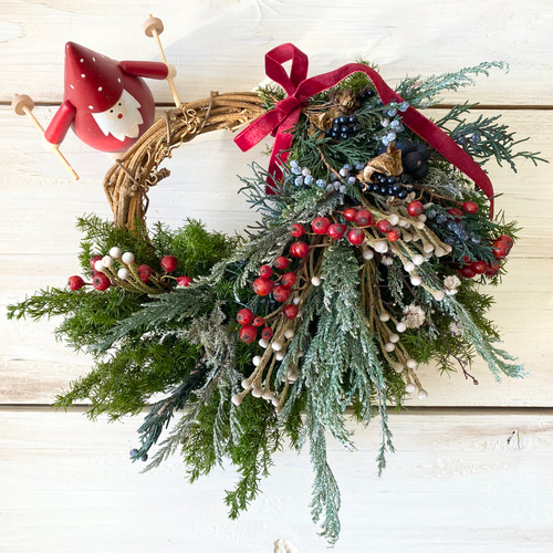 プリザーブドフラワー︎︎針葉樹⟡流れるベリーたちのクリスマス