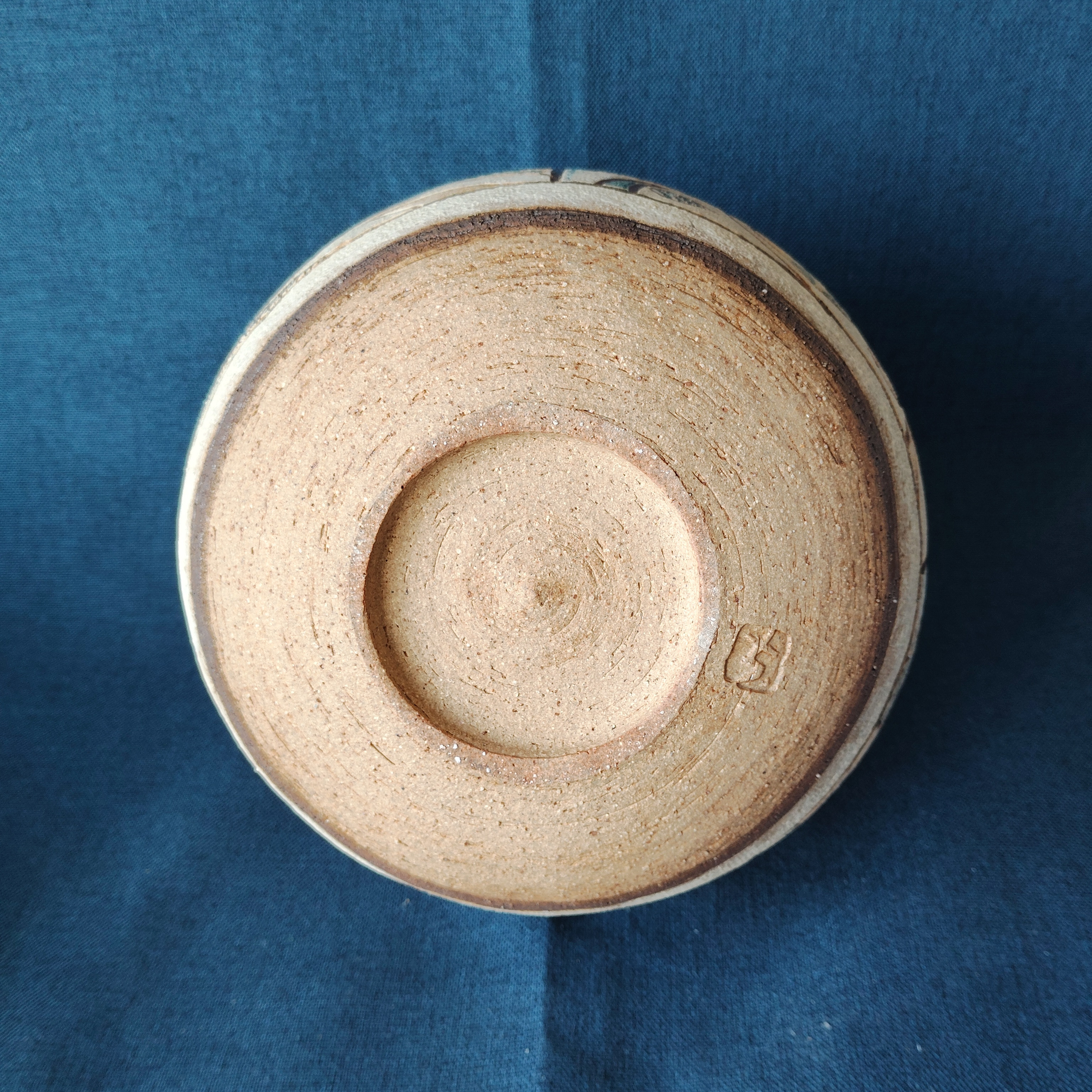 青線描模様花瓶