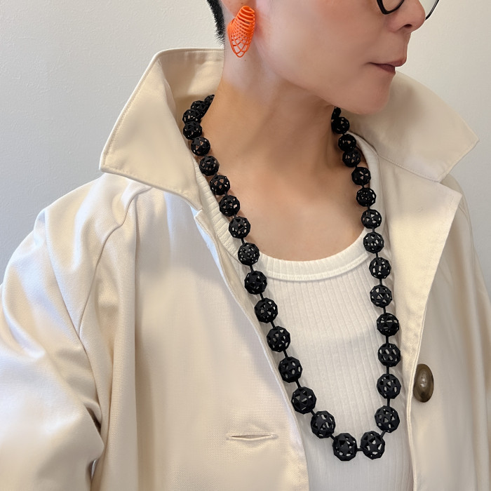 モレキュール　ネックレス　黒