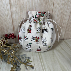 ニャンコたちのクリスマス小丸巾着　裏付き　レッド＆ホワイト　送料込み 1枚目の画像