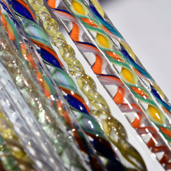 モレッティの細密ガラスレース棒、ツイスト棒、ガラス棒、13161-500 トンボ玉、万華鏡、、アクセサリ 2枚目の画像