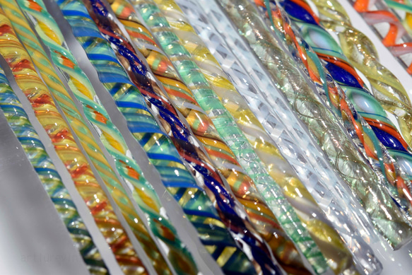 モレッティの細密ガラスレース棒、ツイスト棒、ガラス棒、13161-500 トンボ玉、万華鏡、、アクセサリ 3枚目の画像